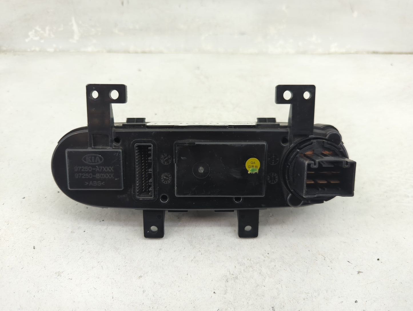 2017-2018 Kia Forte Climate Control Module Temperature AC/Heater Replacement P/N:97250-A7XXX 97250-B0XXX Fits Fits 2017 2018