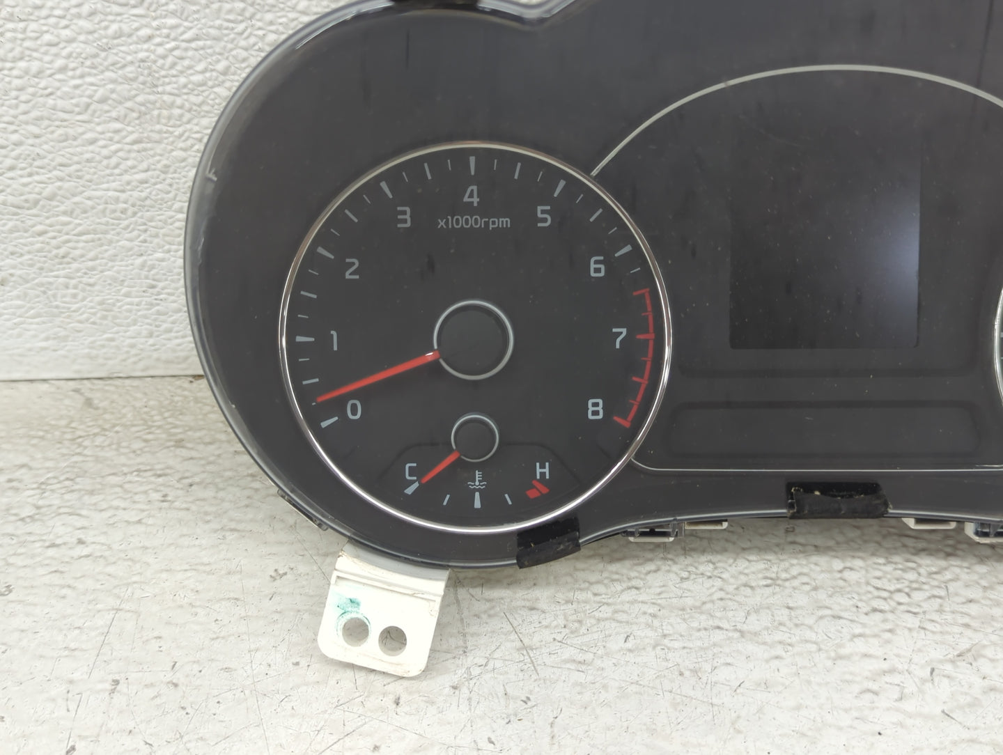 2017-2018 Kia Forte Instrument Cluster Speedometer Gauges P/N:94003-B0301 Miles: Fits Fits 2017 2018 OEM Used Auto Parts - O