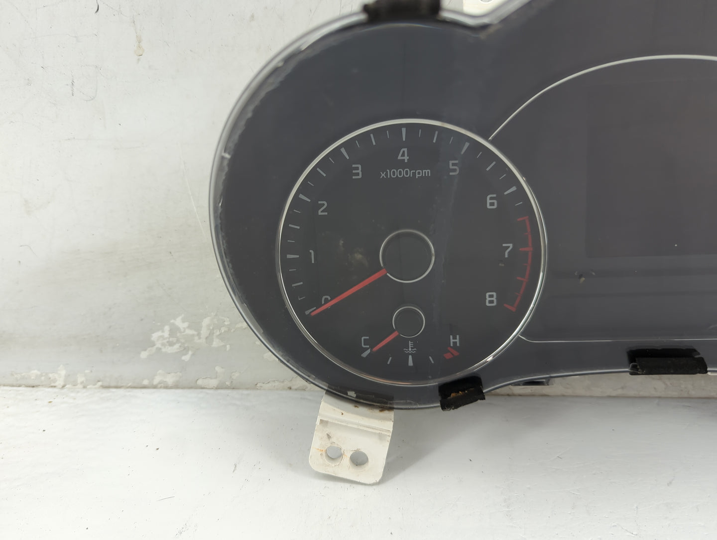2017-2018 Kia Forte Instrument Cluster Speedometer Gauges P/N:94003-B0300 Miles: Fits Fits 2017 2018 OEM Used Auto Parts - O