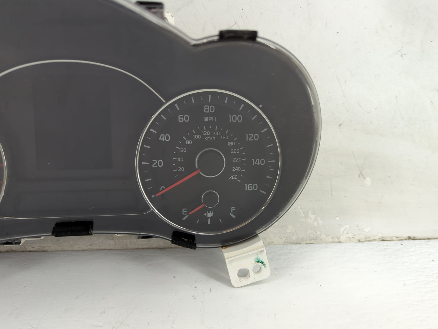 2017-2018 Kia Forte Instrument Cluster Speedometer Gauges P/N:94003-B0300 Miles: Fits Fits 2017 2018 OEM Used Auto Parts - O
