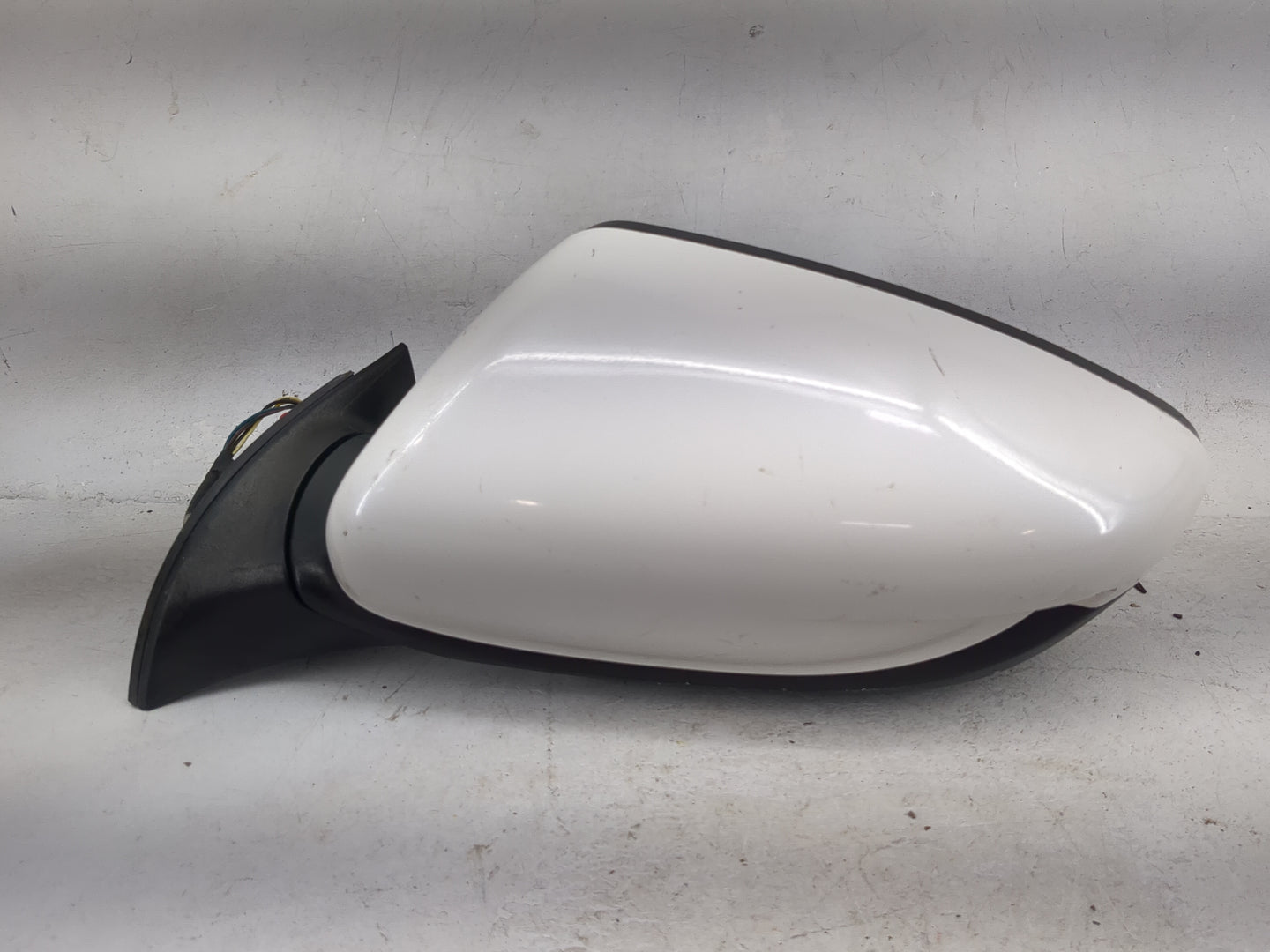 2016-2018 Kia Forte Driver Side View Mirror - Left Door Mirror OEM Used - Oemusedautoparts1.com