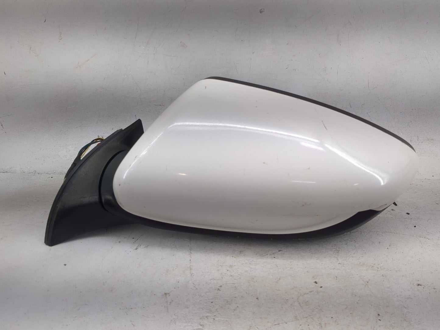 2016-2018 Kia Forte Driver Side View Mirror - Left Door Mirror OEM Used - Oemusedautoparts1.com
