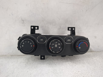 compare product 2017-2018 Kia Forte Climate Control Module Temperature AC/Heater Replacement P/N:97250-B0AA0 Q0290AAM Fits Fits 2017 2018 OEM Used Auto Parts
