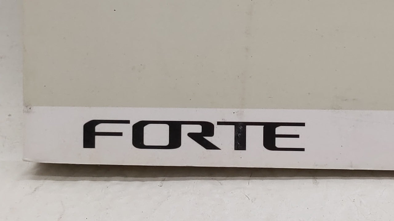 2017 Kia Forte Owners Manual Book Guide P/N:B0S4-EE68B OEM Used Auto Parts - Oemusedautoparts1.com