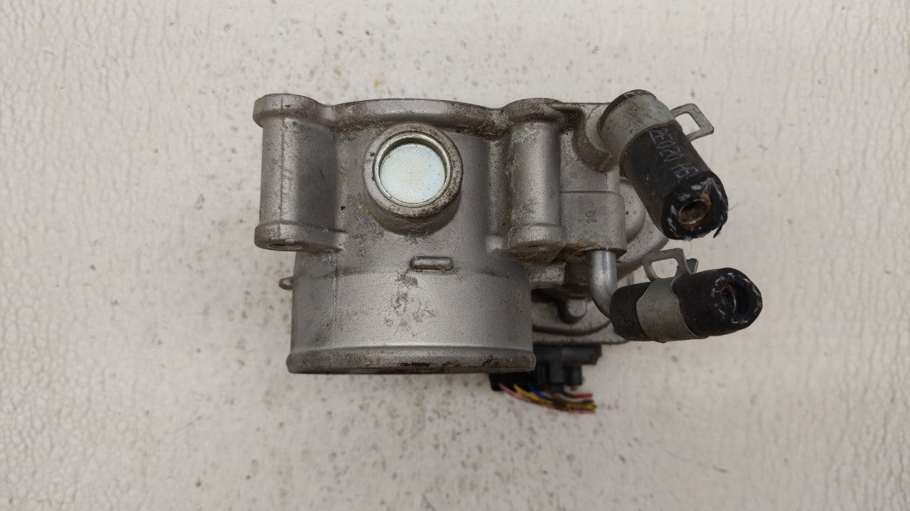 2014-2018 Kia Forte Throttle Body P/N:35100-2E000 Fits Fits 2011 2012 2013 2014 2015 2016 2017 2018 2019 OEM Used Auto Parts