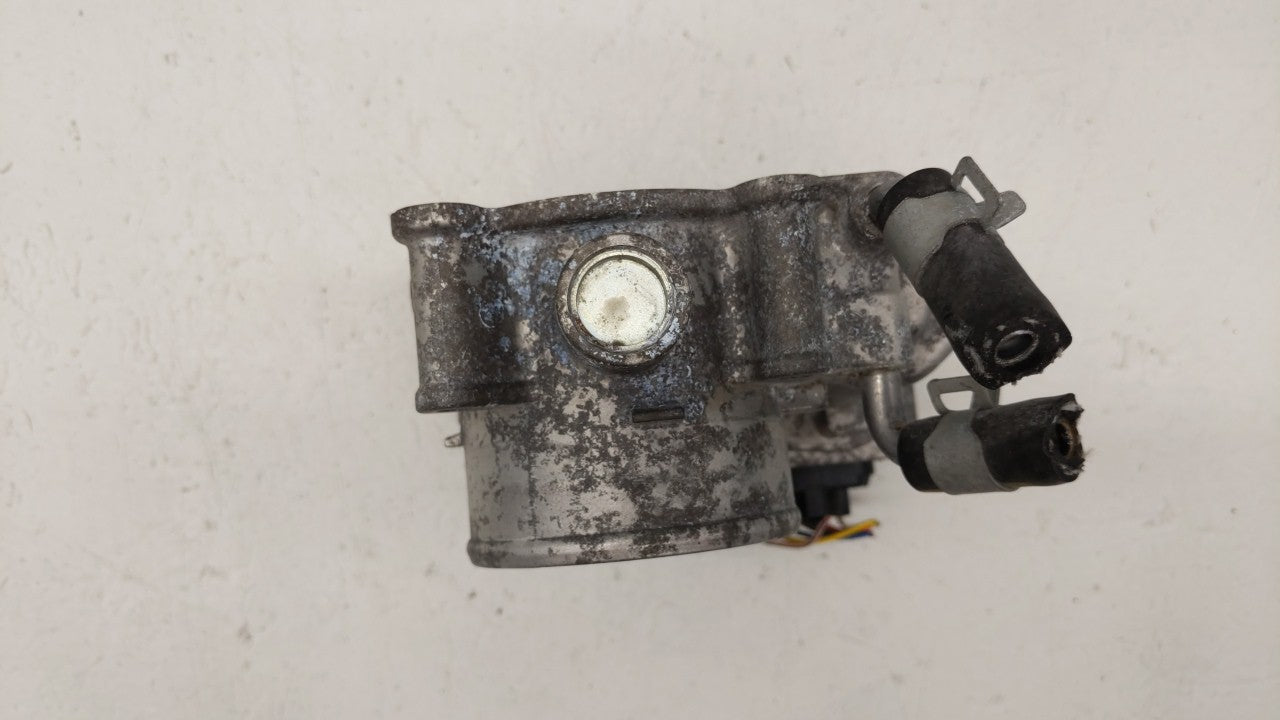 2014-2018 Kia Forte Throttle Body P/N:35100-2E000 Fits Fits 2011 2012 2013 2014 2015 2016 2017 2018 2019 OEM Used Auto Parts