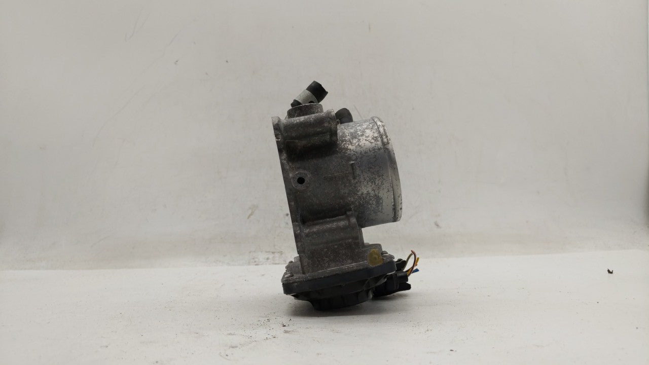 2014-2018 Kia Forte Throttle Body P/N:35100-2E000 Fits Fits 2011 2012 2013 2014 2015 2016 2017 2018 2019 OEM Used Auto Parts