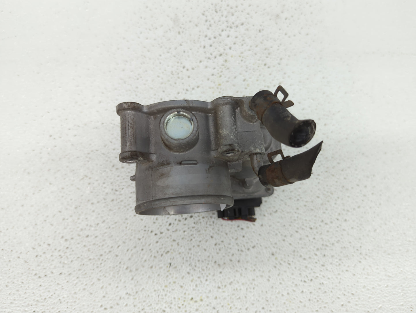2014-2018 Kia Forte Throttle Body P/N:35100-2E000 1302150124, 35100-2E710 Fits Fits 2011 2012 2013 2014 2015 2016 2017 2018 