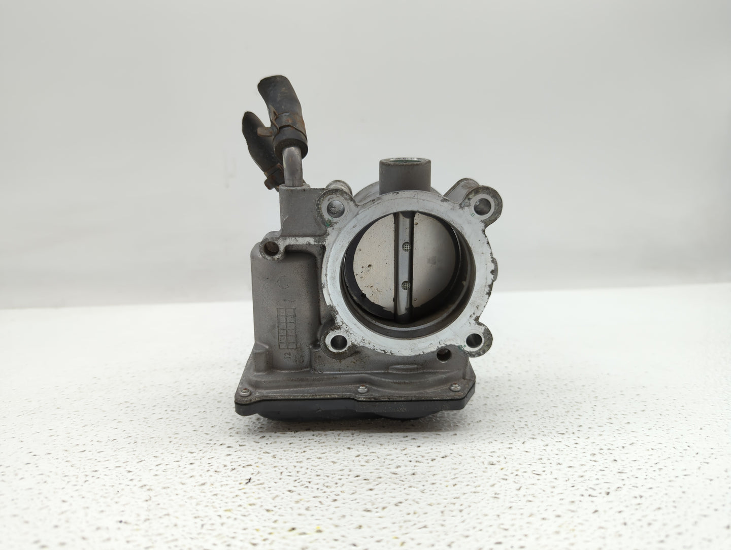 2014-2018 Kia Forte Throttle Body P/N:35100-2E000 1302150124, 35100-2E710 Fits Fits 2011 2012 2013 2014 2015 2016 2017 2018 