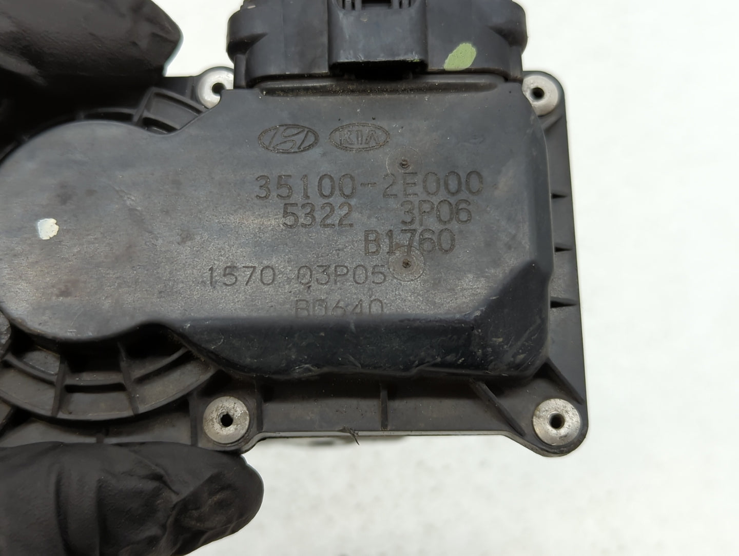 2014-2018 Kia Forte Throttle Body P/N:35100-2E000 1302150124, 35100-2E710 Fits Fits 2011 2012 2013 2014 2015 2016 2017 2018 