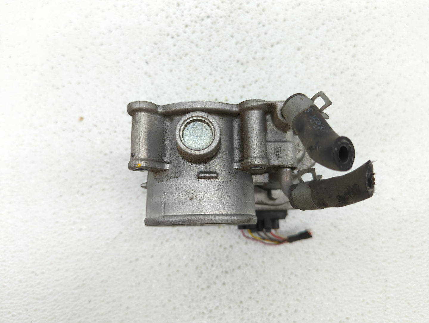 2014-2018 Kia Forte Throttle Body P/N:35100-2E000 1302150124, 35100-2E710 Fits Fits 2011 2012 2013 2014 2015 2016 2017 2018 