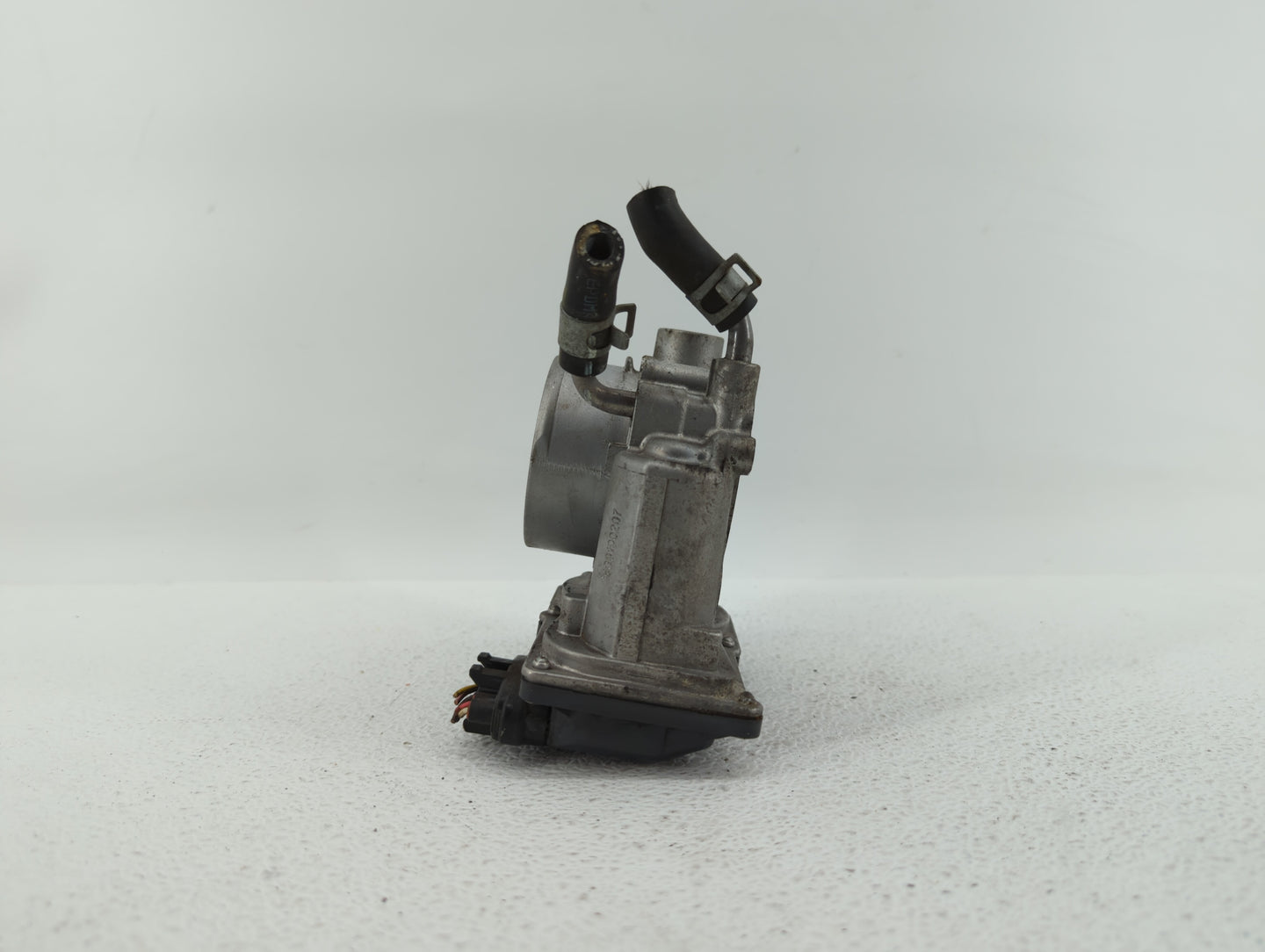 2014-2018 Kia Forte Throttle Body P/N:35100-2E000 1302150124, 35100-2E710 Fits Fits 2011 2012 2013 2014 2015 2016 2017 2018 
