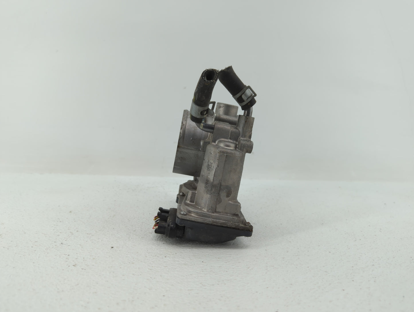 2014-2018 Kia Forte Throttle Body P/N:35100-2E000 1302150124, 35100-2E710 Fits Fits 2011 2012 2013 2014 2015 2016 2017 2018 