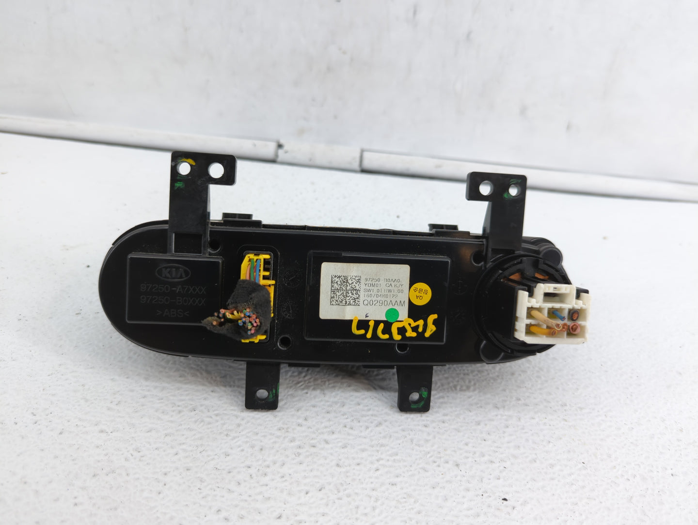 2017-2018 Kia Forte Climate Control Module Temperature AC/Heater Replacement P/N:97250-A7XXX 97250-B0AA0 Fits Fits 2017 2018