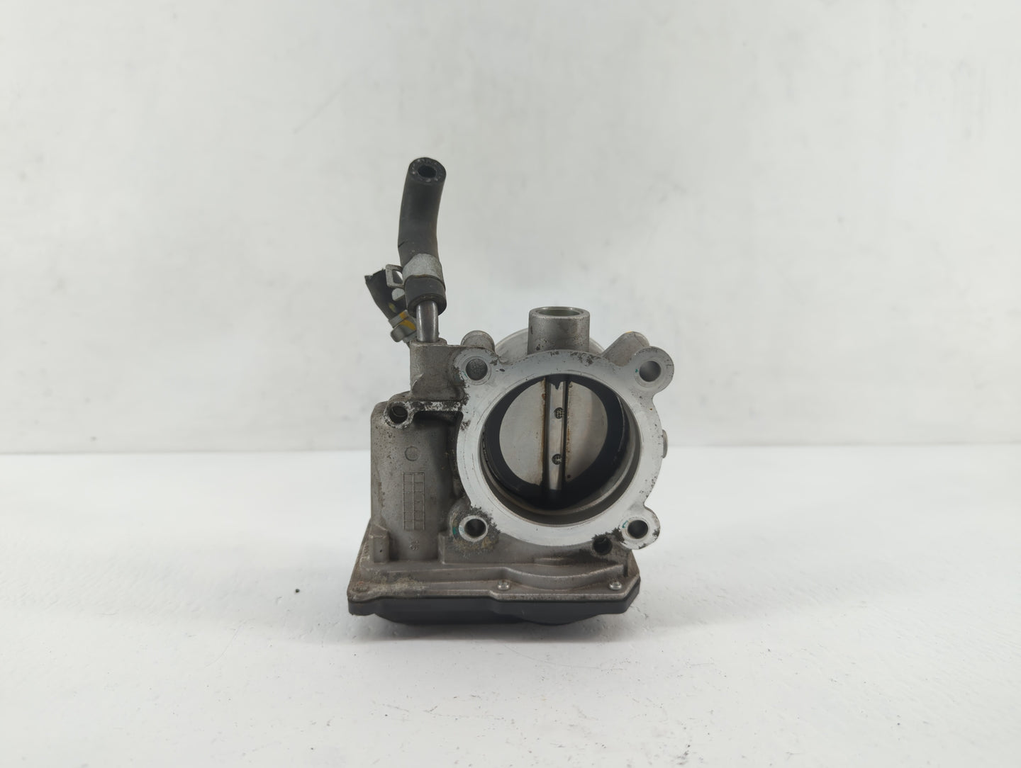 2014-2018 Kia Forte Throttle Body P/N:35100-2E000 1302150124, 35100-2E710 Fits Fits 2011 2012 2013 2014 2015 2016 2017 2018 