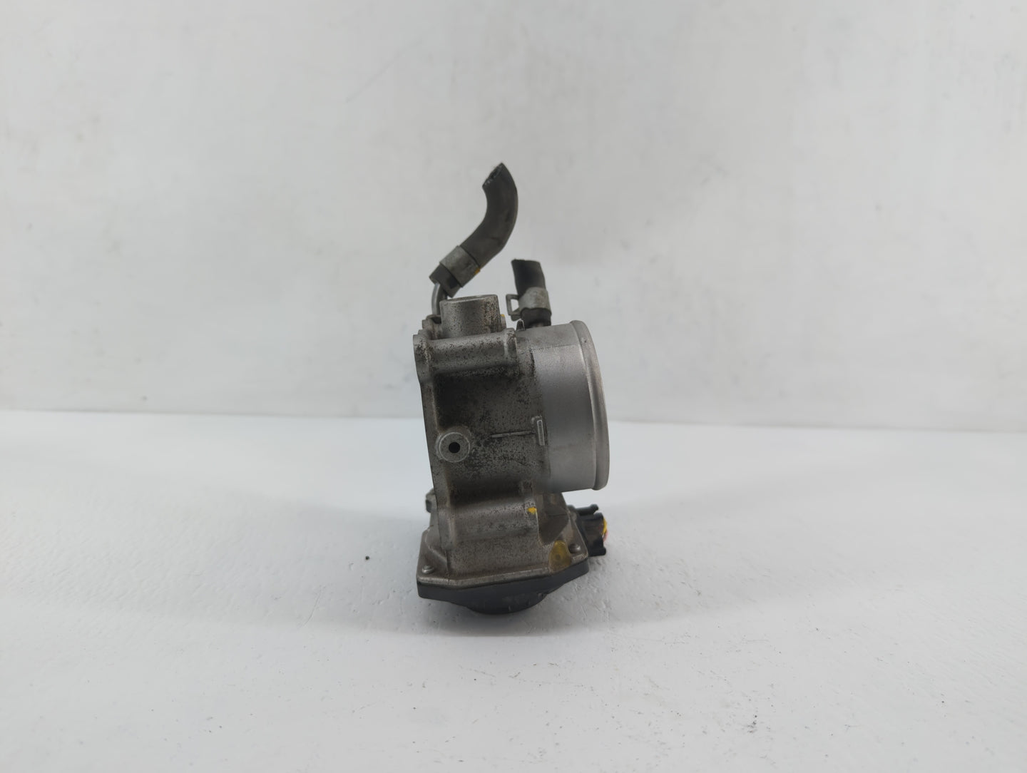 2014-2018 Kia Forte Throttle Body P/N:35100-2E000 1302150124, 35100-2E710 Fits Fits 2011 2012 2013 2014 2015 2016 2017 2018 