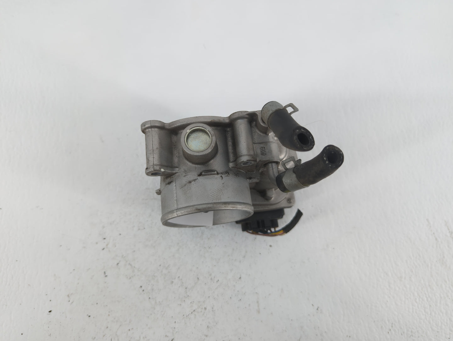 2014-2018 Kia Forte Throttle Body P/N:35100-2E000 1302150124, 35100-2E710 Fits Fits 2011 2012 2013 2014 2015 2016 2017 2018 