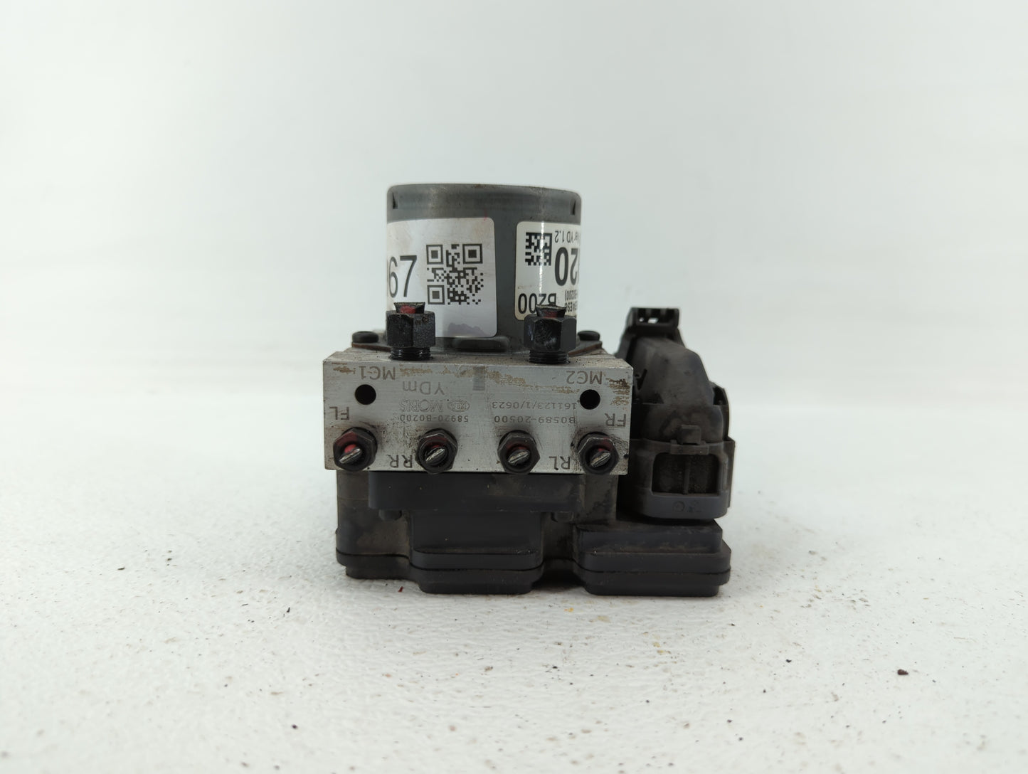 2017-2018 Kia Forte ABS Pump Control Module Replacement P/N:58920-B0200 58900-B0200 Fits Fits 2017 2018 OEM Used Auto Parts 