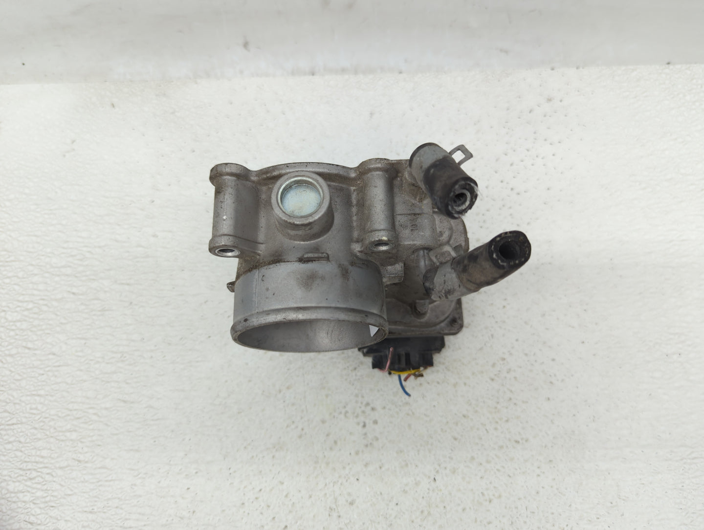 2014-2018 Kia Forte Throttle Body P/N:35100-2E000 1302150124, 35100-2E710 Fits Fits 2011 2012 2013 2014 2015 2016 2017 2018 