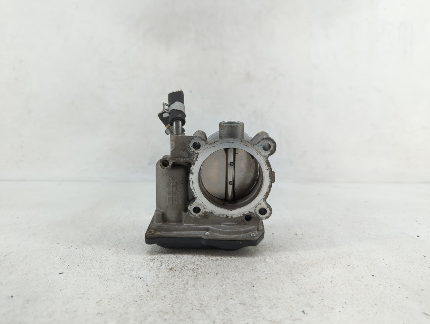 2014-2018 Kia Forte Throttle Body P/N:35100-2E000 1302150124, 35100-2E710 Fits Fits 2011 2012 2013 2014 2015 2016 2017 2018 