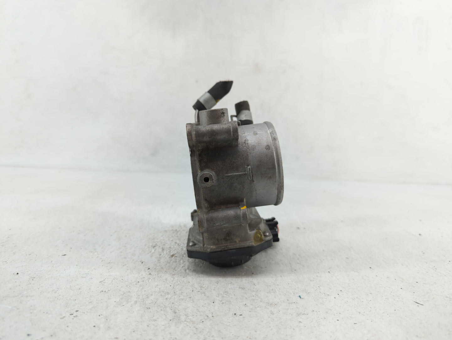 2014-2018 Kia Forte Throttle Body P/N:35100-2E000 1302150124, 35100-2E710 Fits Fits 2011 2012 2013 2014 2015 2016 2017 2018 