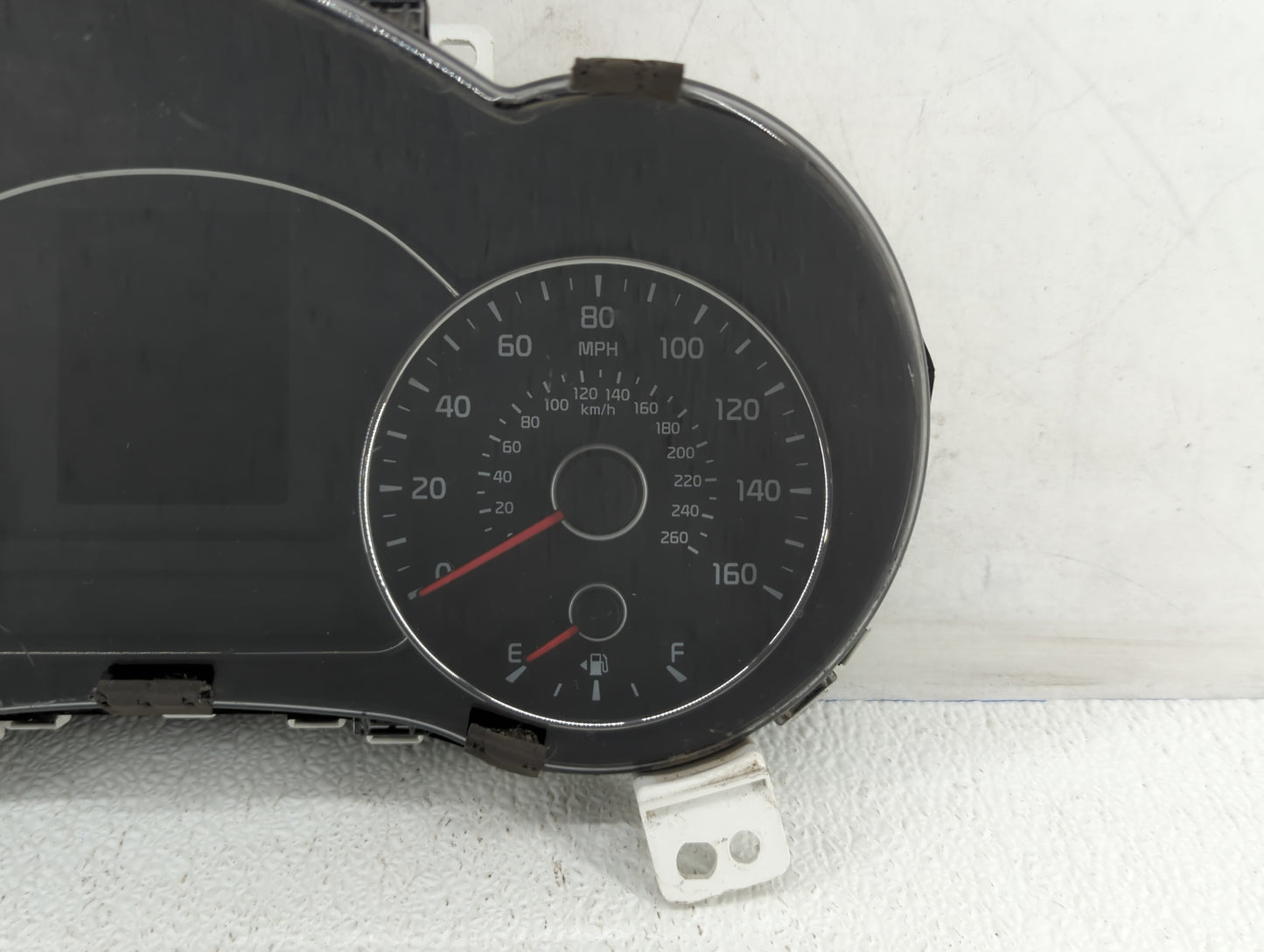 2017-2018 Kia Forte Instrument Cluster Speedometer Gauges P/N:94053-A7700 Fits Fits 2017 2018 OEM Used Auto Parts - Oemuseda