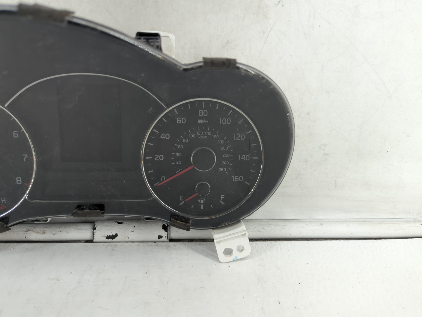 2017-2018 Kia Forte Instrument Cluster Speedometer Gauges P/N:94053-A7700 Fits Fits 2017 2018 OEM Used Auto Parts - Oemuseda