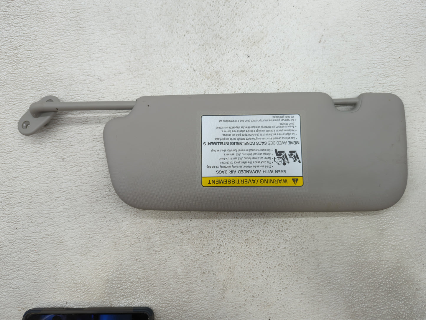 2017-2018 Kia Forte Sun Visor Shade Replacement Passenger Right Mirror Fits Fits 2017 2018 OEM Used Auto Parts - Oemusedauto