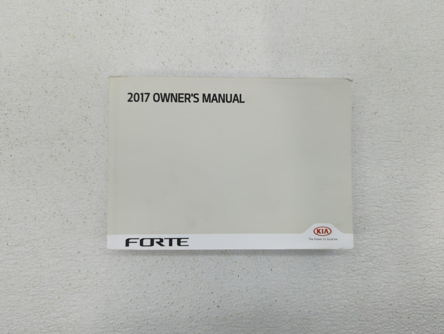2017 Kia Forte Owners Manual Book Guide OEM Used Auto Parts - Oemusedautoparts1.com