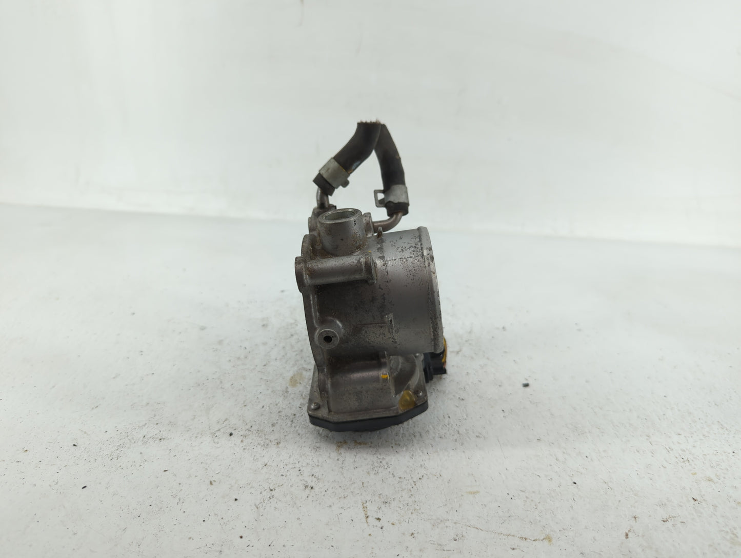 2014-2018 Kia Forte Throttle Body P/N:35100-2E000 35100-2E710 Fits Fits 2011 2012 2013 2014 2015 2016 2017 2018 2019 2020 20
