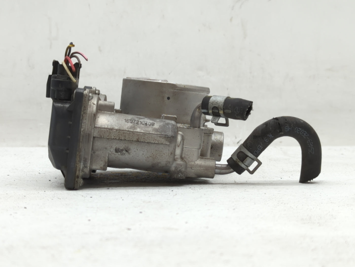 2014-2018 Kia Forte Throttle Body P/N:35100-2E000 35100-2E710 Fits Fits 2011 2012 2013 2014 2015 2016 2017 2018 2019 2020 20