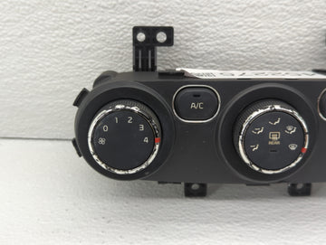 2017-2018 Kia Forte Climate Control Module Temperature AC/Heater Replacement P/N:97250-A7XXX 97250-B0AA0 Fits Fits 2017 2018 OEM Used Auto Parts