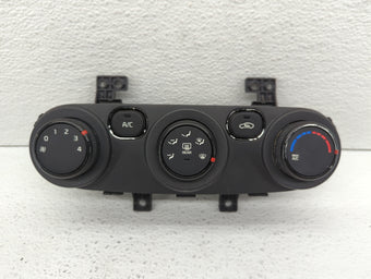 compare product 2017-2018 Kia Forte Climate Control Module Temperature AC/Heater Replacement P/N:97250-B0XXX 97250-A7XXX Fits Fits 2017 2018 OEM Used Auto Parts