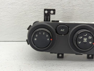2017-2018 Kia Forte Climate Control Module Temperature AC/Heater Replacement P/N:97250-B0AA0 K1900CE49 Fits Fits 2017 2018 OEM Used Auto Parts