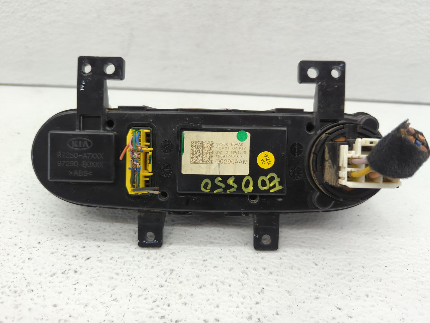 2017-2018 Kia Forte Climate Control Module Temperature AC/Heater Replacement P/N:97250-B0AA0 K1900CE49 Fits Fits 2017 2018 O