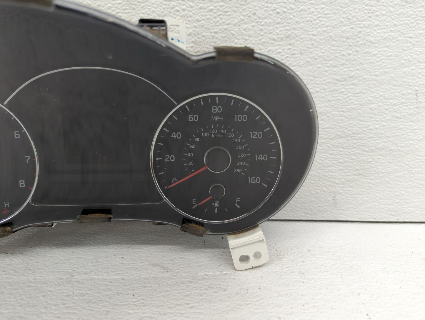 2017-2018 Kia Forte Instrument Cluster Speedometer Gauges P/N:94053-A7700 Fits Fits 2017 2018 OEM Used Auto Parts - Oemuseda