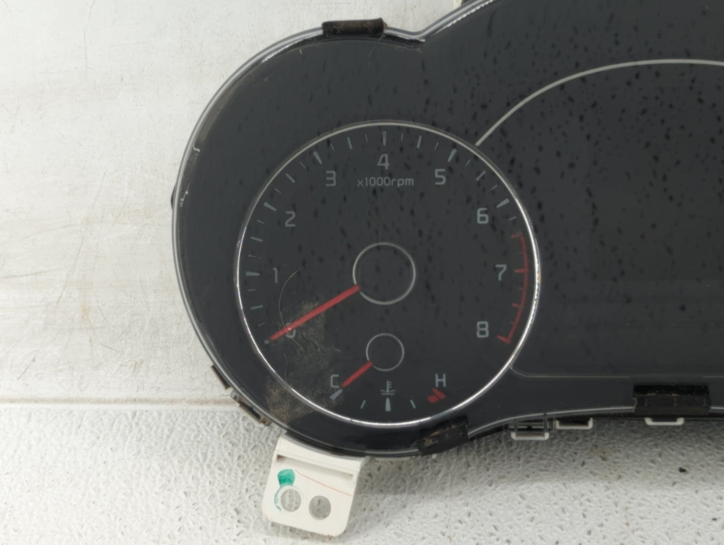 2017-2018 Kia Forte Instrument Cluster Speedometer Gauges P/N:94003-B0301 Fits Fits 2017 2018 OEM Used Auto Parts - Oemuseda