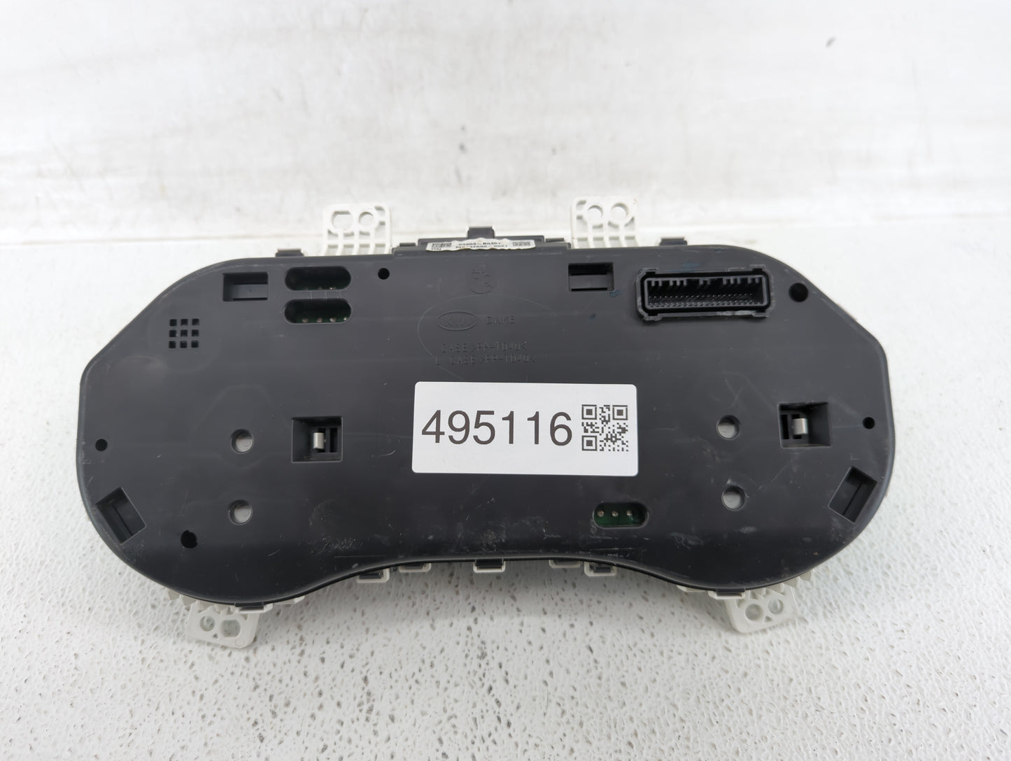2017-2018 Kia Forte Instrument Cluster Speedometer Gauges P/N:94003-B0301 Fits Fits 2017 2018 OEM Used Auto Parts - Oemuseda