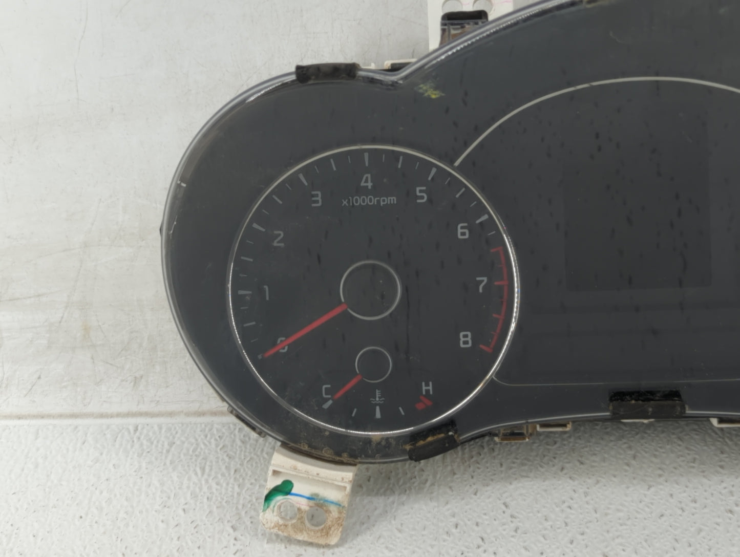 2017-2018 Kia Forte Instrument Cluster Speedometer Gauges P/N:94003-B0301 Fits Fits 2017 2018 OEM Used Auto Parts - Oemuseda
