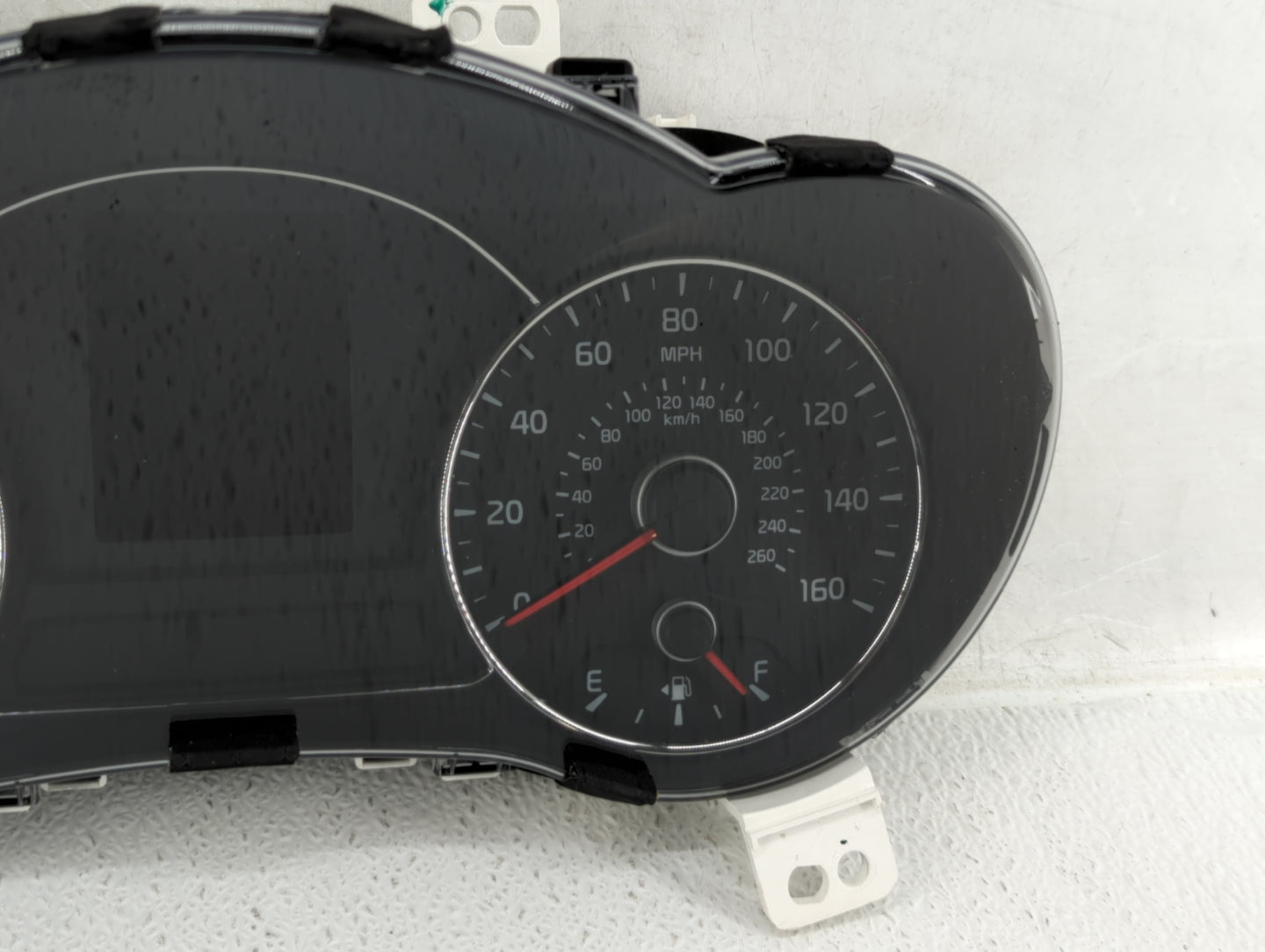2017-2018 Kia Forte Instrument Cluster Speedometer Gauges P/N:94003-B0300 Fits Fits 2017 2018 OEM Used Auto Parts - Oemuseda