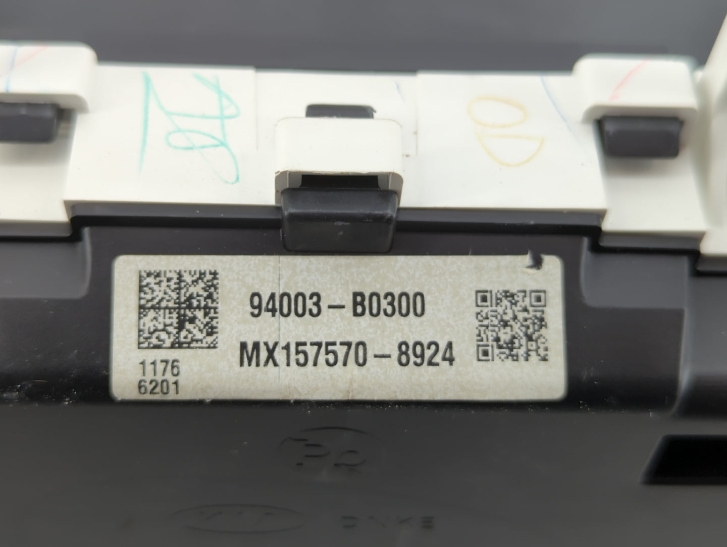 2017-2018 Kia Forte Instrument Cluster Speedometer Gauges P/N:94003-B0300 Fits Fits 2017 2018 OEM Used Auto Parts - Oemuseda