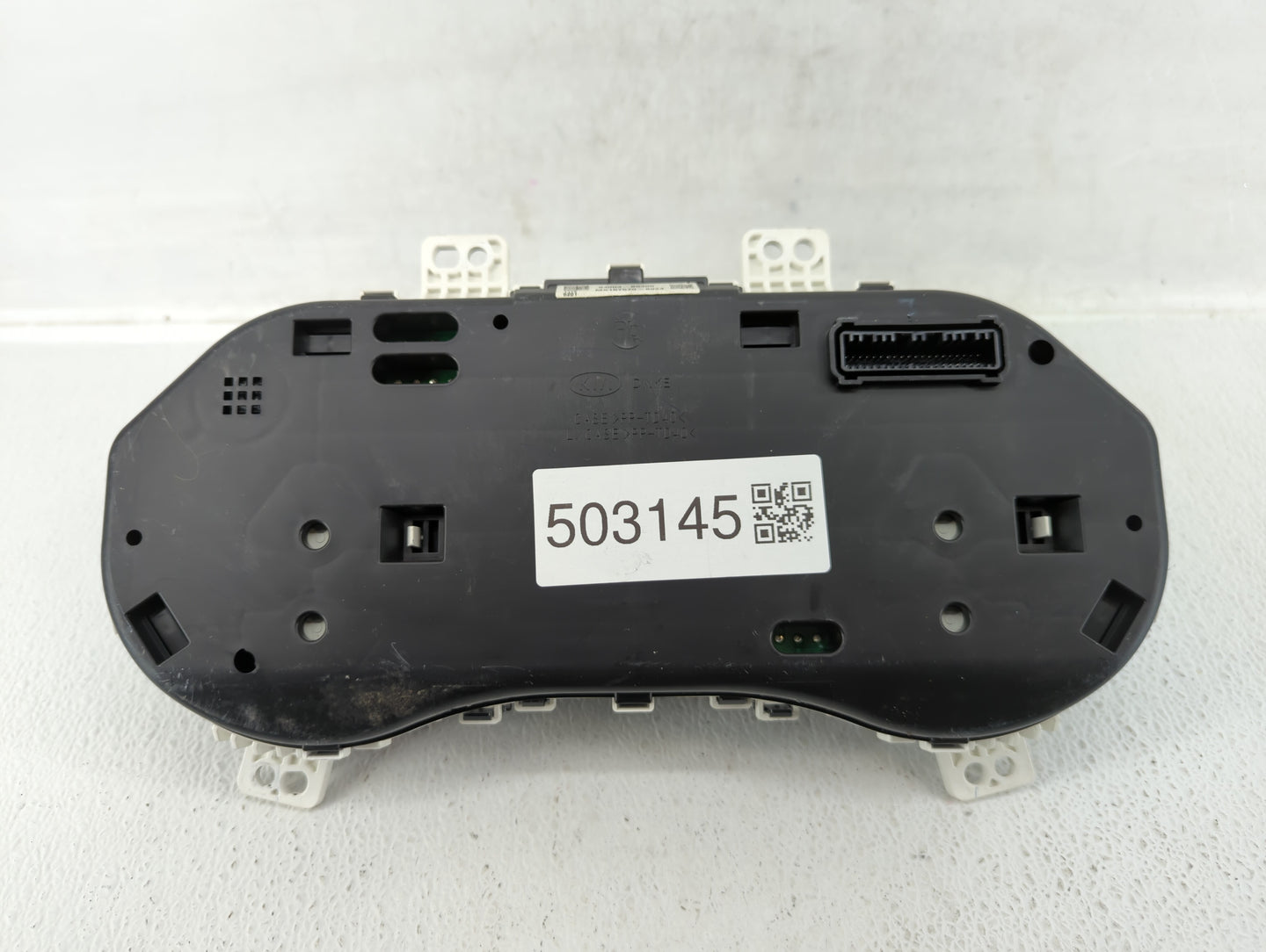 2017-2018 Kia Forte Instrument Cluster Speedometer Gauges P/N:94003-B0300 Fits Fits 2017 2018 OEM Used Auto Parts - Oemuseda