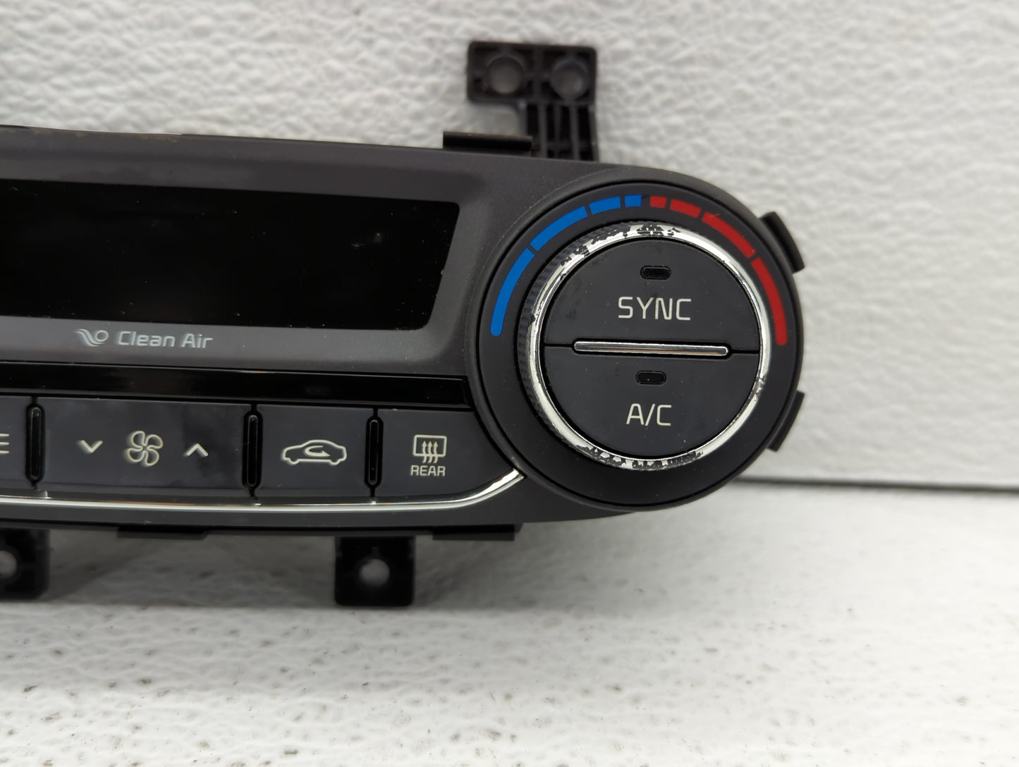 2017-2018 Kia Forte Climate Control Module Temperature AC/Heater Replacement P/N:97250B0DA0 Fits Fits 2017 2018 OEM Used Aut