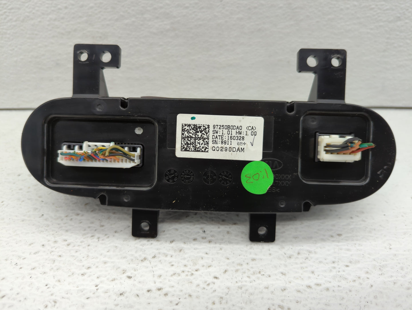 2017-2018 Kia Forte Climate Control Module Temperature AC/Heater Replacement P/N:97250B0DA0 Fits Fits 2017 2018 OEM Used Aut