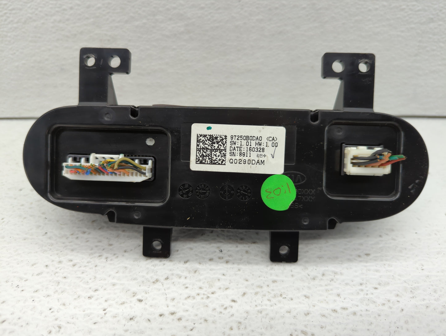 2017-2018 Kia Forte Climate Control Module Temperature AC/Heater Replacement P/N:97250B0DA0 Fits Fits 2017 2018 OEM Used Aut