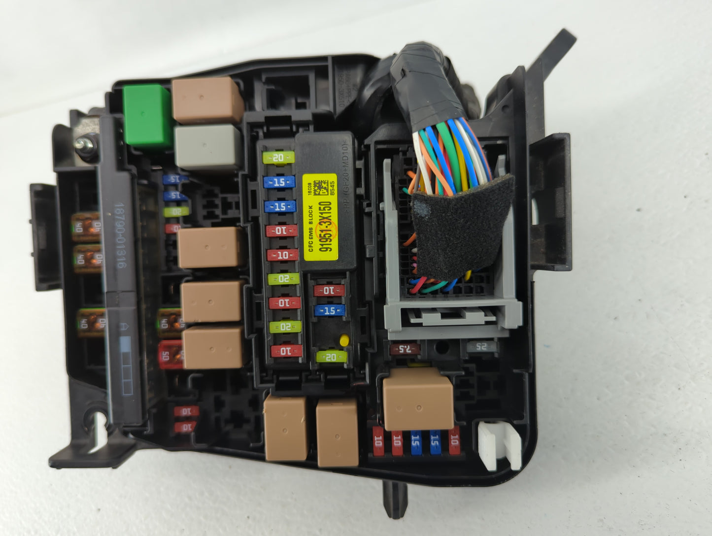 2017-2018 Kia Forte Fusebox Fuse Box Panel Relay Module P/N:91218-B0210 Fits Fits 2017 2018 OEM Used Auto Parts - Oemusedaut