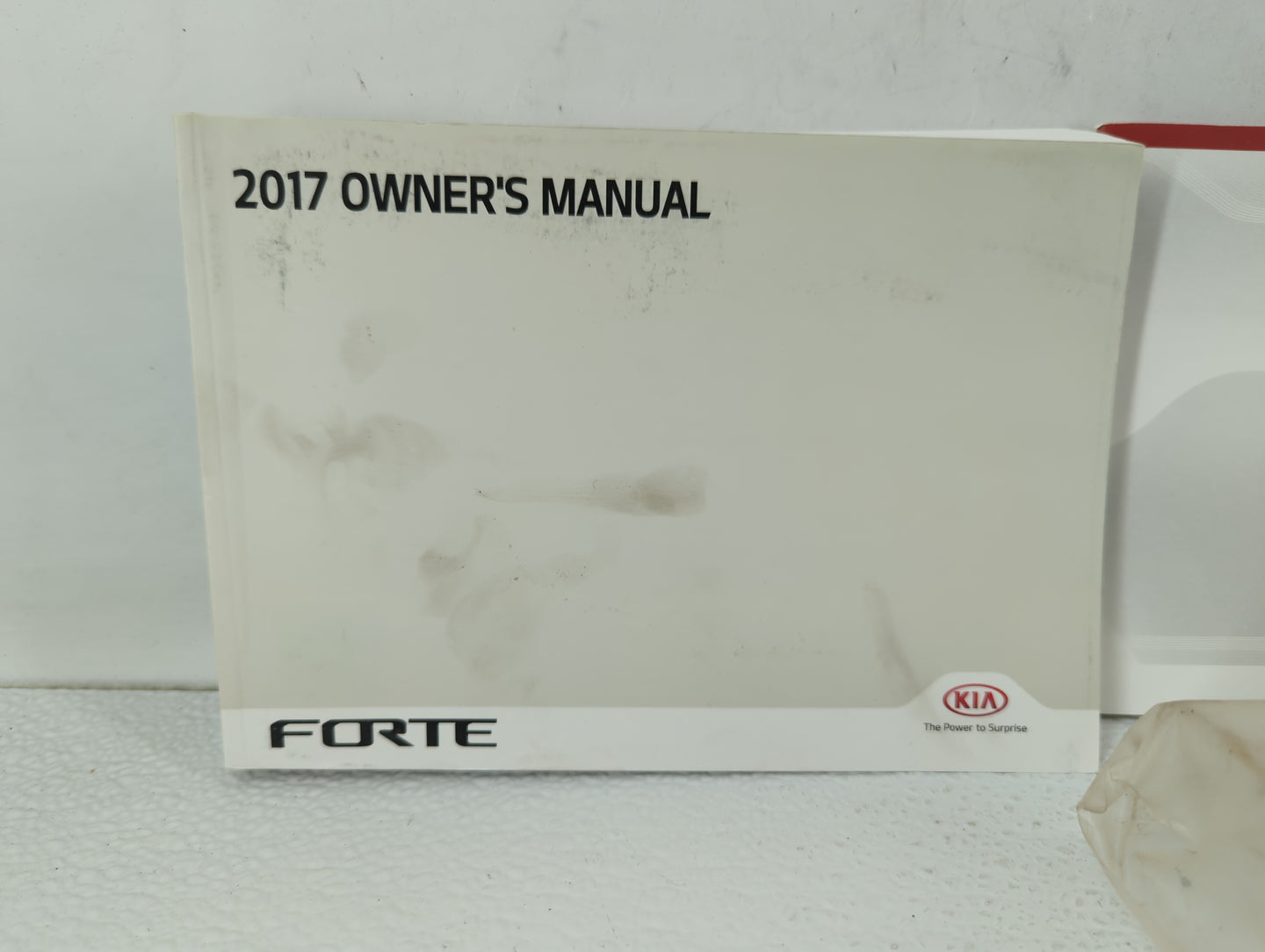 2017 Kia Forte Owners Manual Book Guide OEM Used Auto Parts - Oemusedautoparts1.com