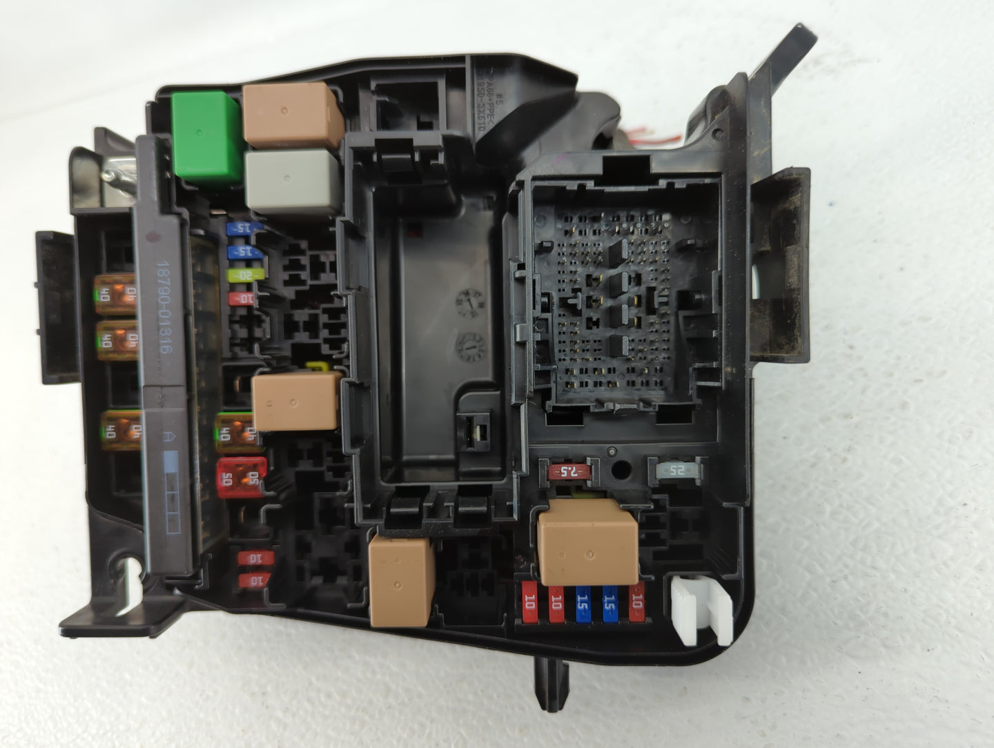 2017-2018 Kia Forte Fusebox Fuse Box Panel Relay Module P/N:91218-B0170 Fits Fits 2017 2018 OEM Used Auto Parts - Oemusedaut