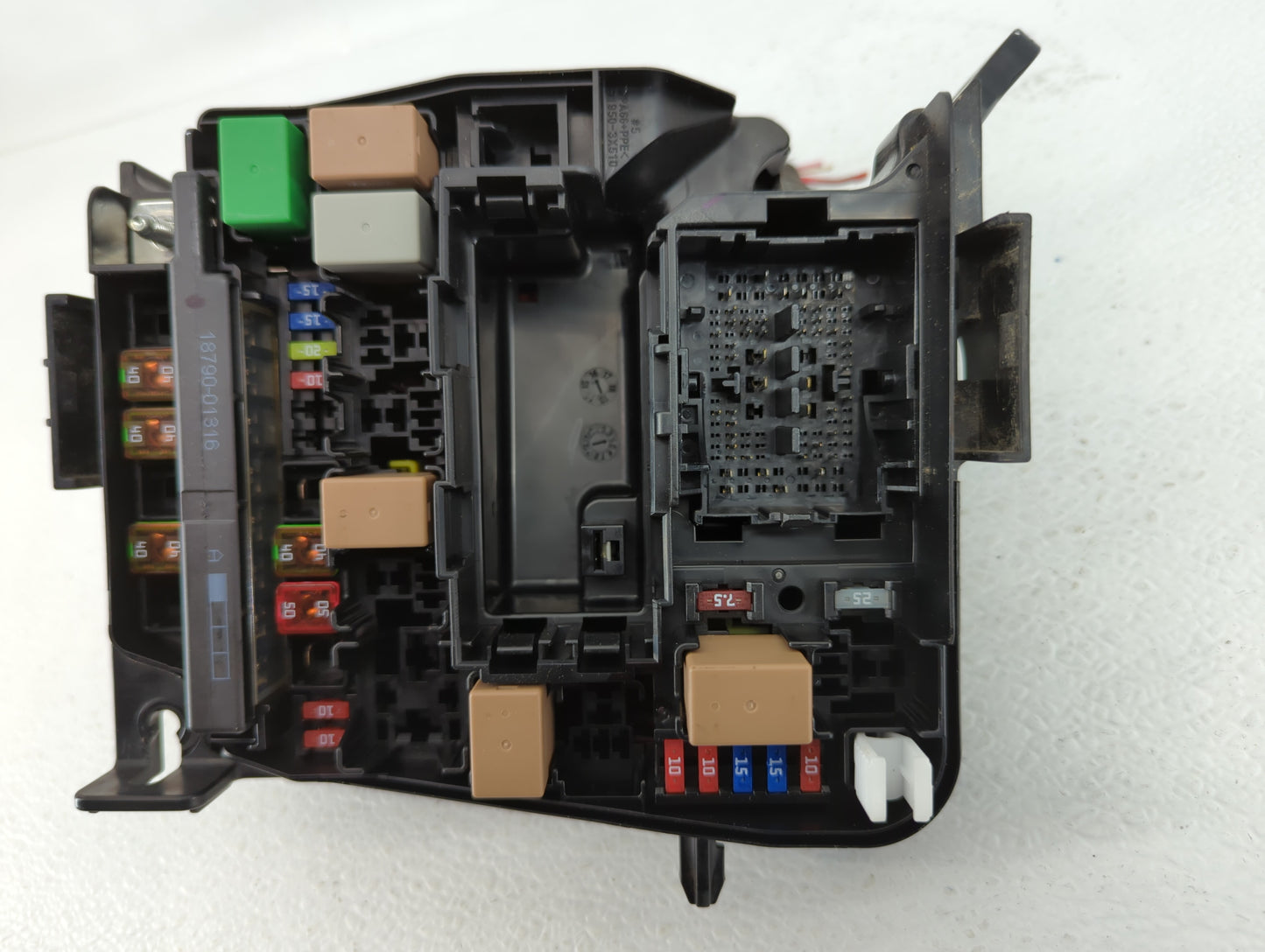 2017-2018 Kia Forte Fusebox Fuse Box Panel Relay Module P/N:91218-B0170 Fits Fits 2017 2018 OEM Used Auto Parts - Oemusedaut