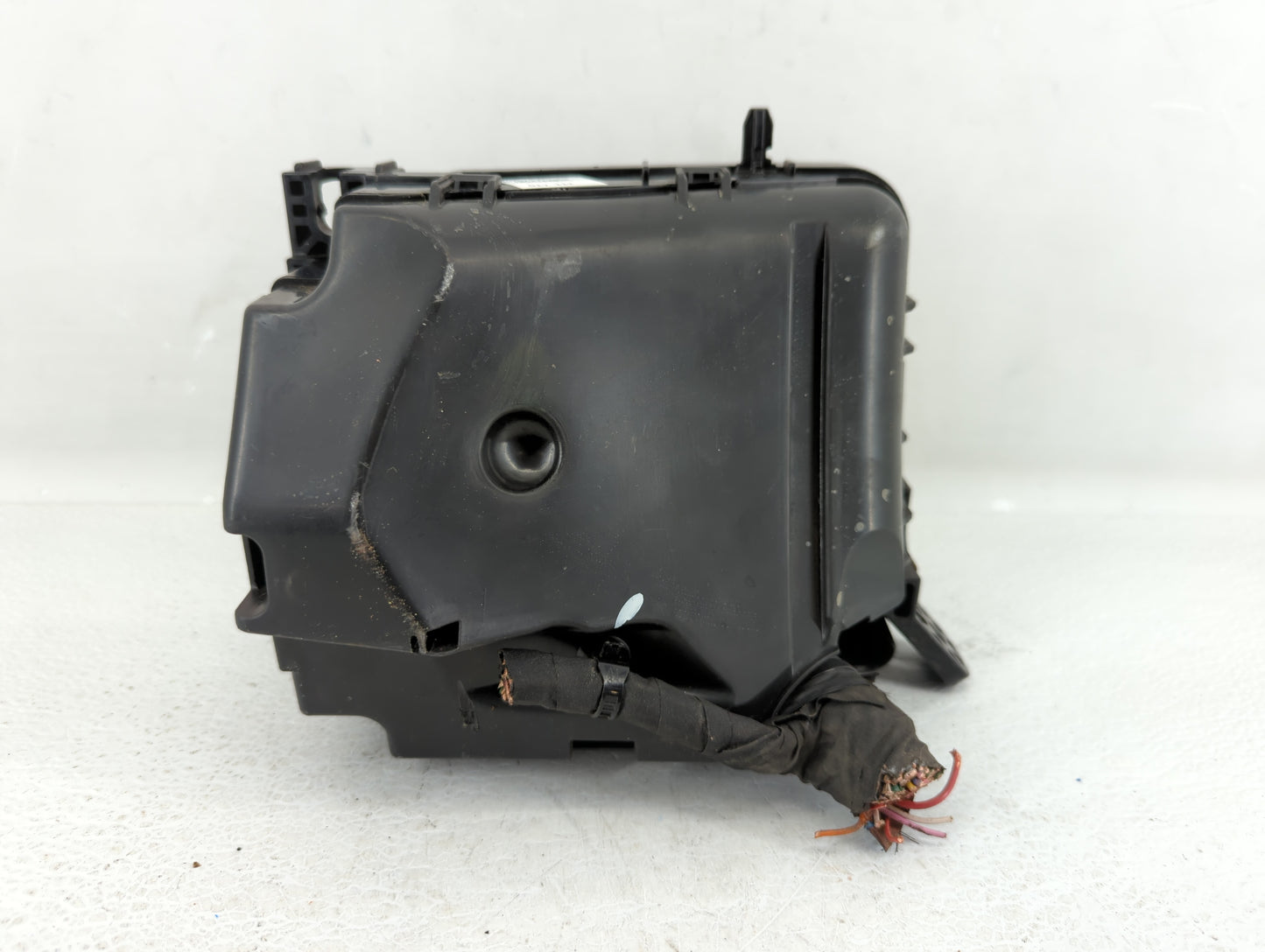 2017-2018 Kia Forte Fusebox Fuse Box Panel Relay Module P/N:91218-B0170 Fits Fits 2017 2018 OEM Used Auto Parts - Oemusedaut